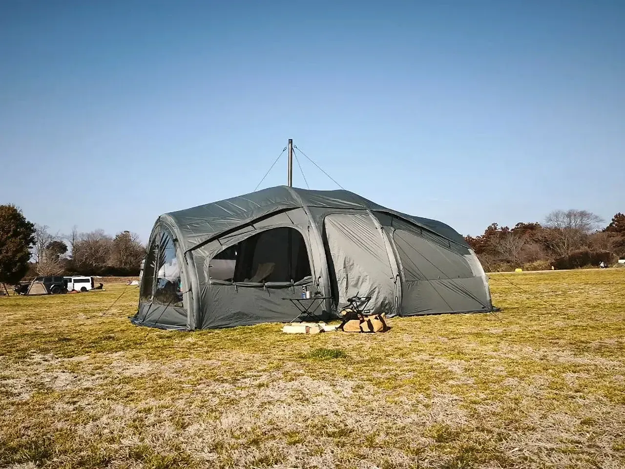 BRUNSKYLE TF1740の外観。Unknown Grayの独特な色味が映える