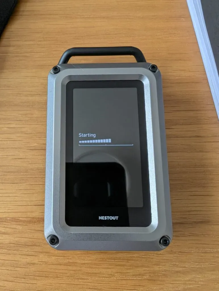 「Starting」のプログレスバーが進む様子